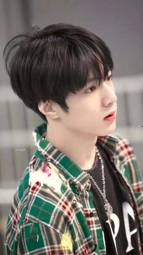 娱乐吃瓜酱刘耀文,娱乐吃瓜酱中的璀璨星辉 第1张 娱乐吃瓜酱刘耀文,娱乐吃瓜酱中的璀璨星辉 第1张